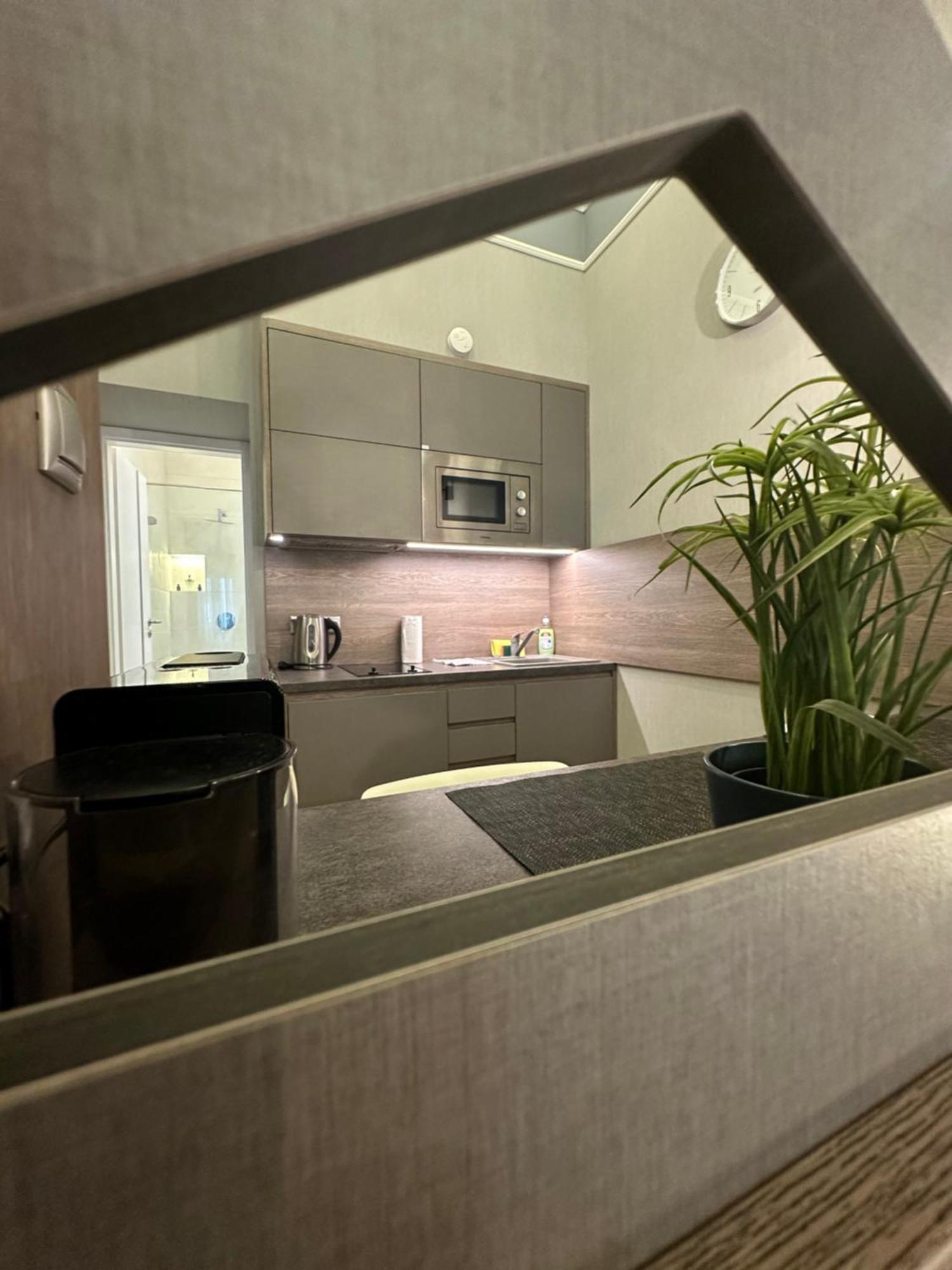 Revay 20 By Corall Apartmán *