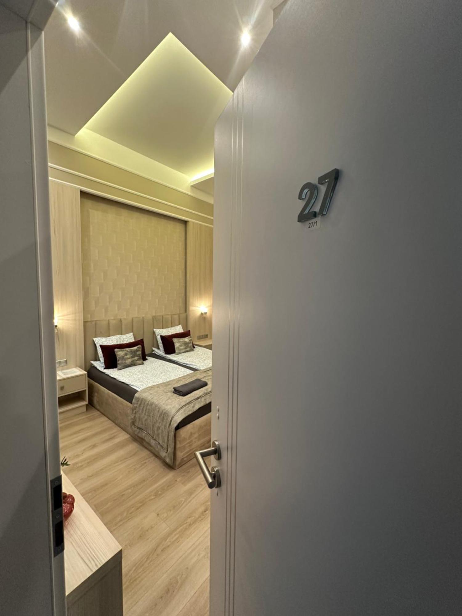 Revay 20 By Corall * Budapeszt